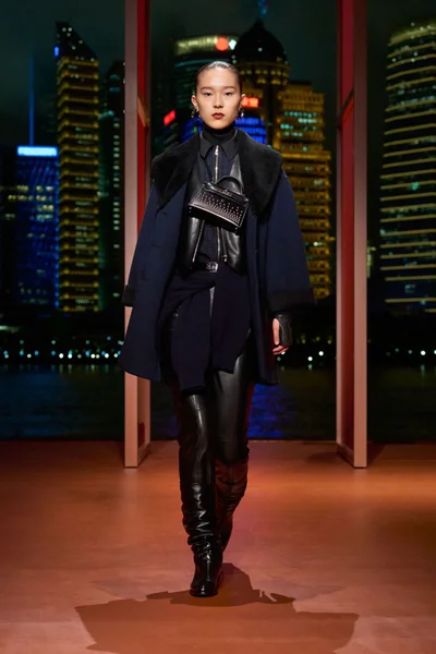 Look 53